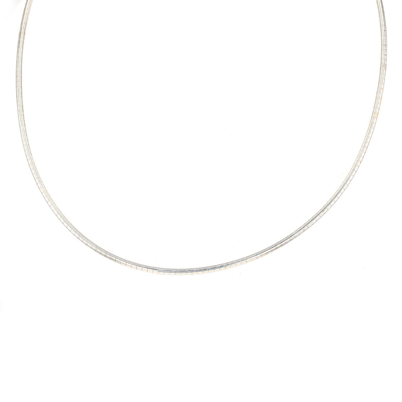 Collier maille oméga or blanc 19.28g Comme neuf -  reconditionné disponible sur Gemme Les Bijoux